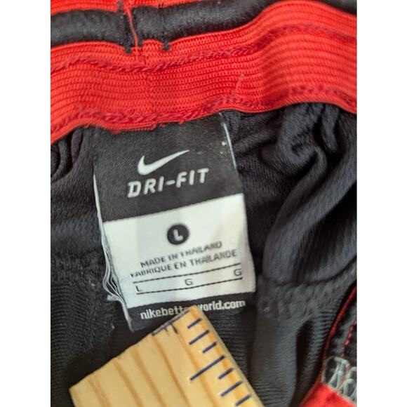 Nike LeBron James Dri-FIT Basketball Shorts Men’s Large Black Red Athletic - Picture 8 of 8